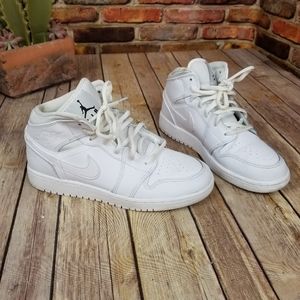 Nike Air Jordan 1 Mid Classic white Sneakers 4Y